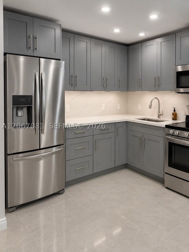 2358 Nw 58th St - Photo 2 of 13