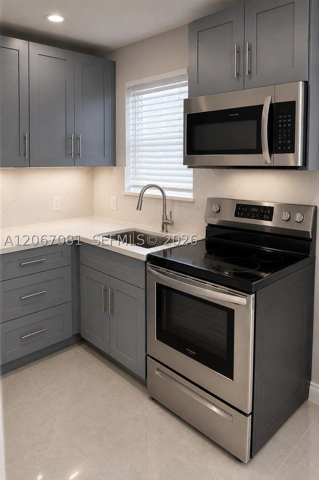 2358 Nw 58th St - Photo 3 of 13