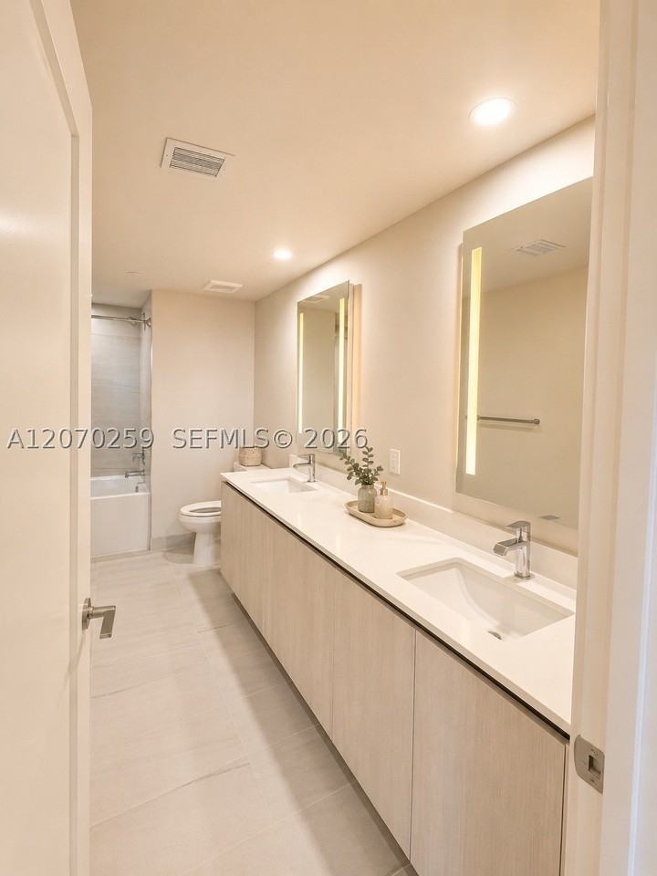 N Fort Lauderdale Beach Blvd #15 - Photo 5 of 12