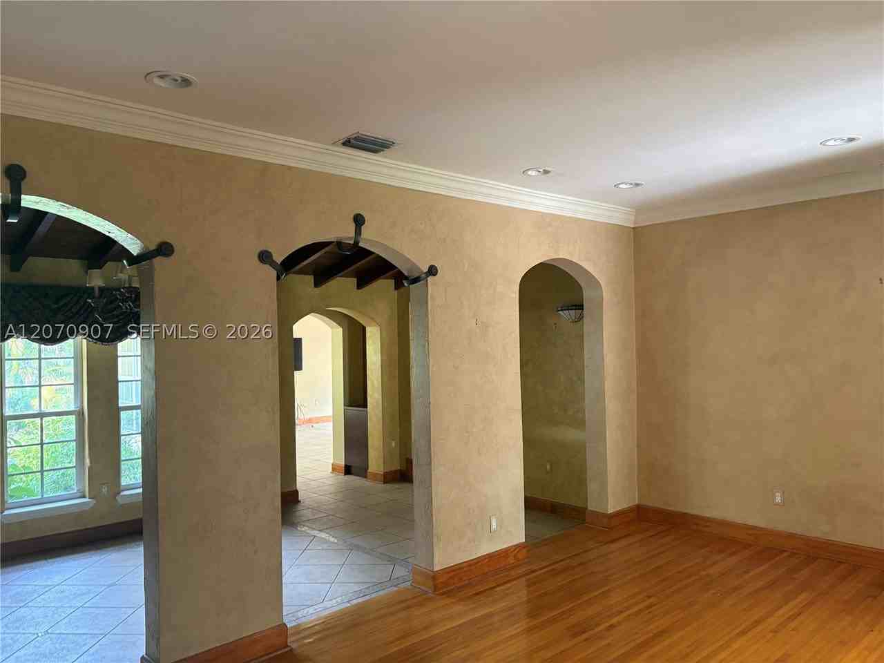 805 Paradiso Ave #805 - Photo 4 of 26