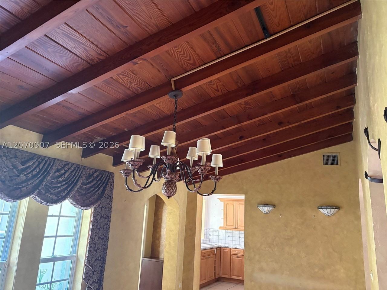 805 Paradiso Ave #805 - Photo 5 of 26