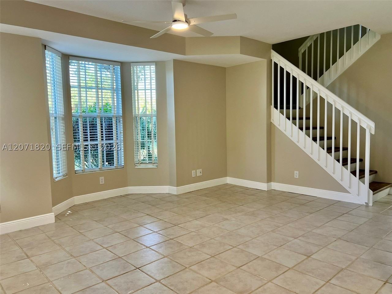 314 Legare Ct - Photo 3 of 12