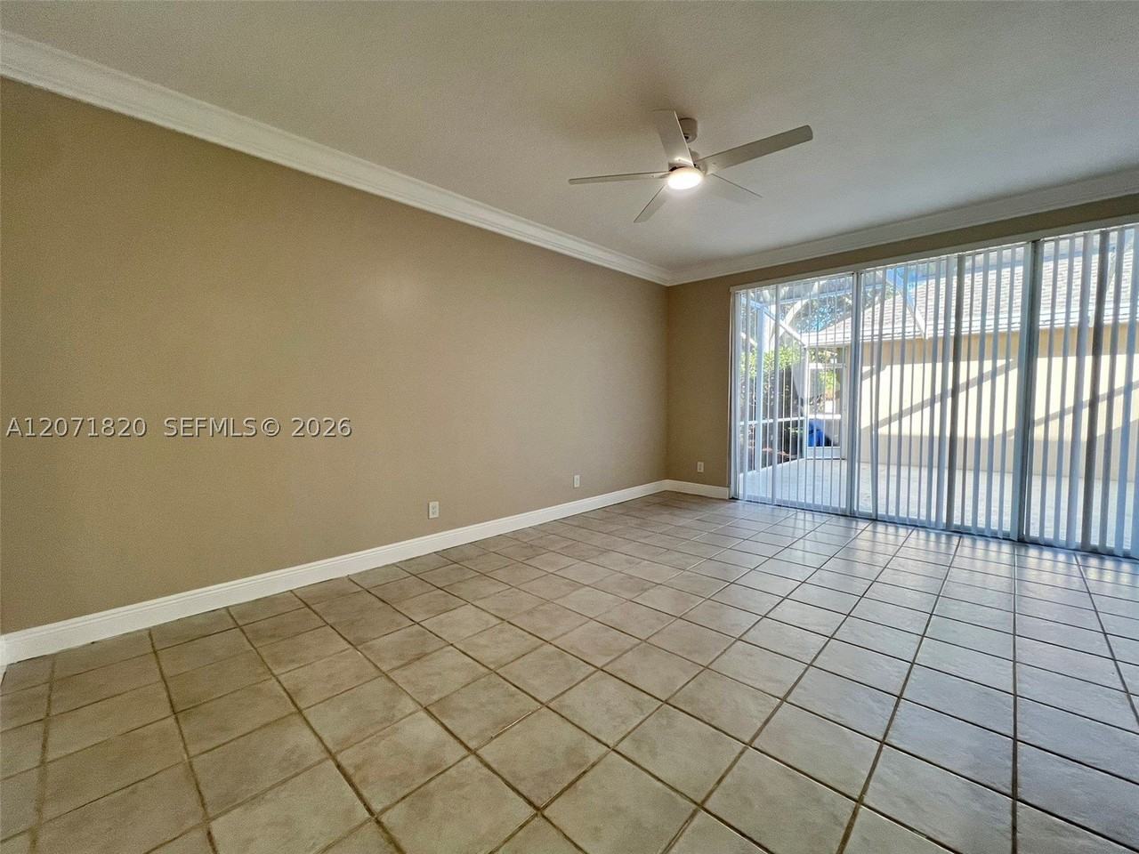 314 Legare Ct - Photo 4 of 12