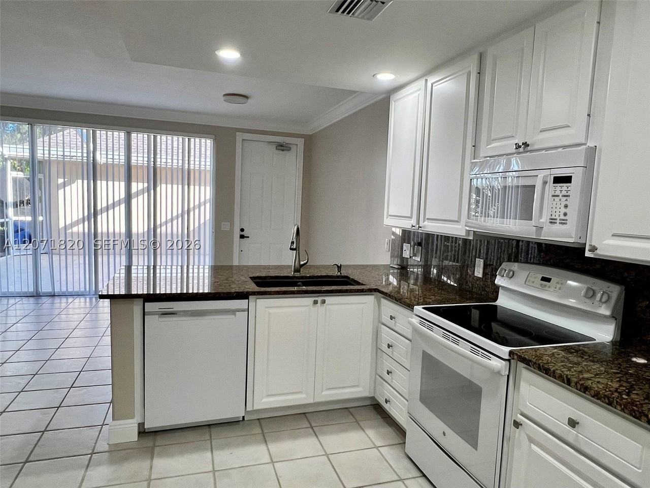 314 Legare Ct - Photo 6 of 12