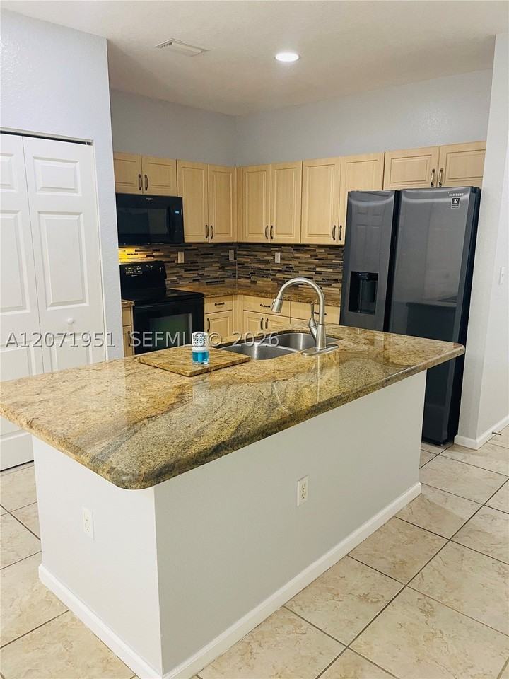 6364 Landings Way - Photo 2 of 23