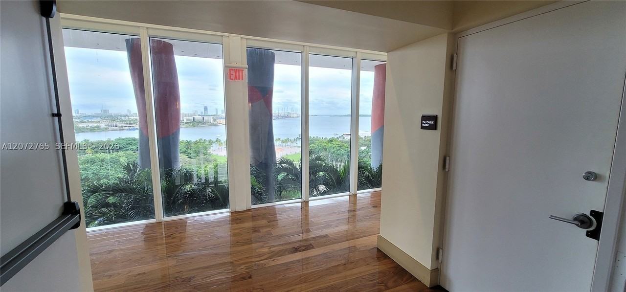 50 Biscayne Blvd #5202 - Photo 6 of 50