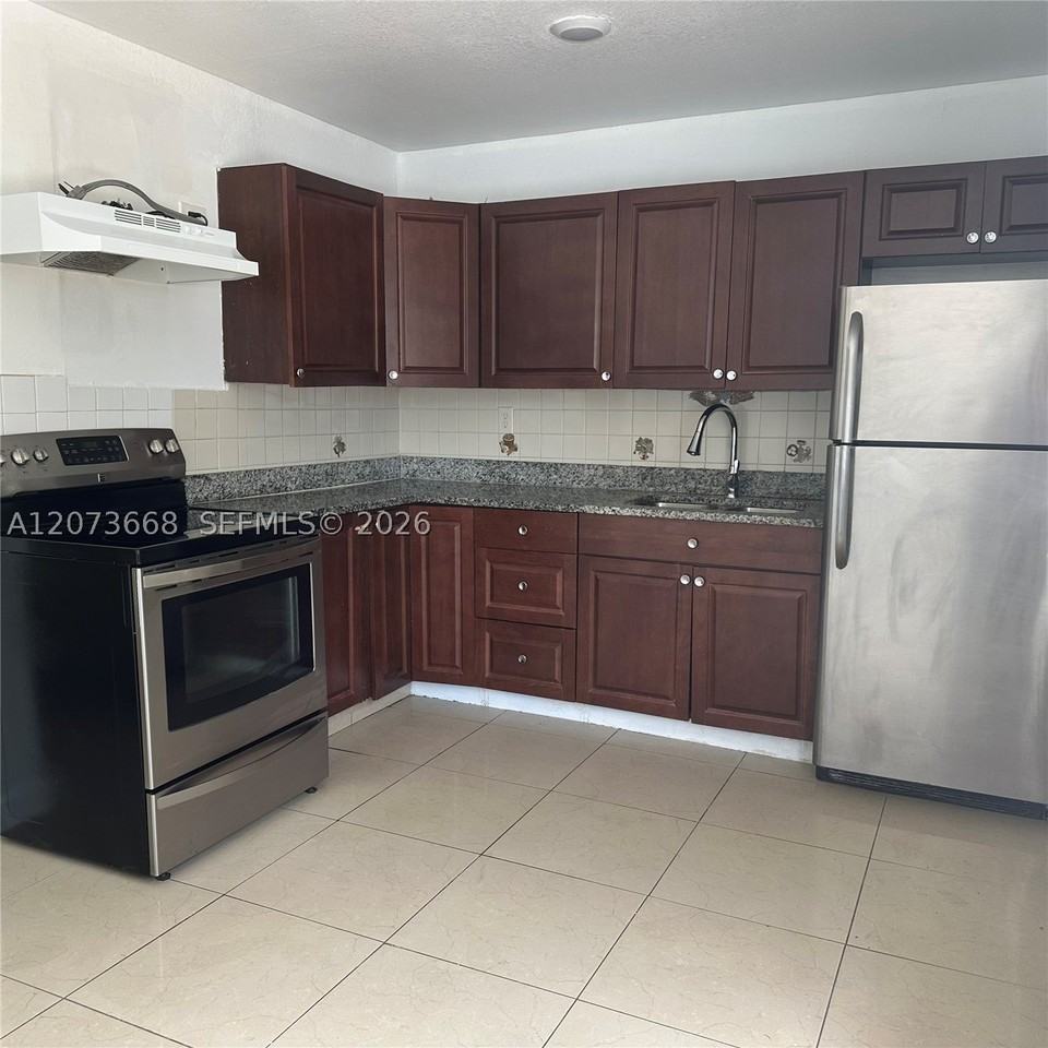 6432 Flagler St #1 - Photo 5 of 26