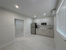featured image of 10921 Sw 144th Ave #1