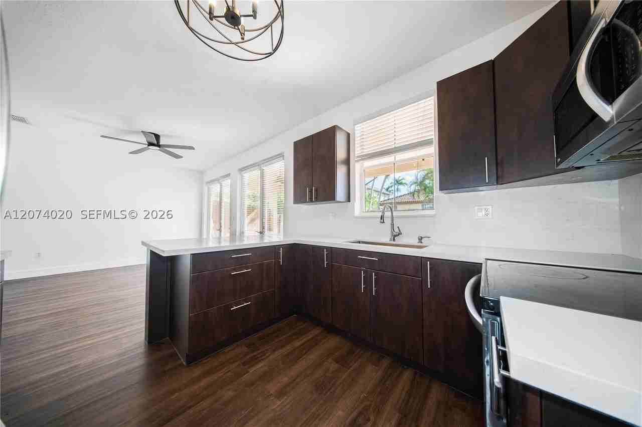 13868 Sw 38th Ter - Photo 6 of 30