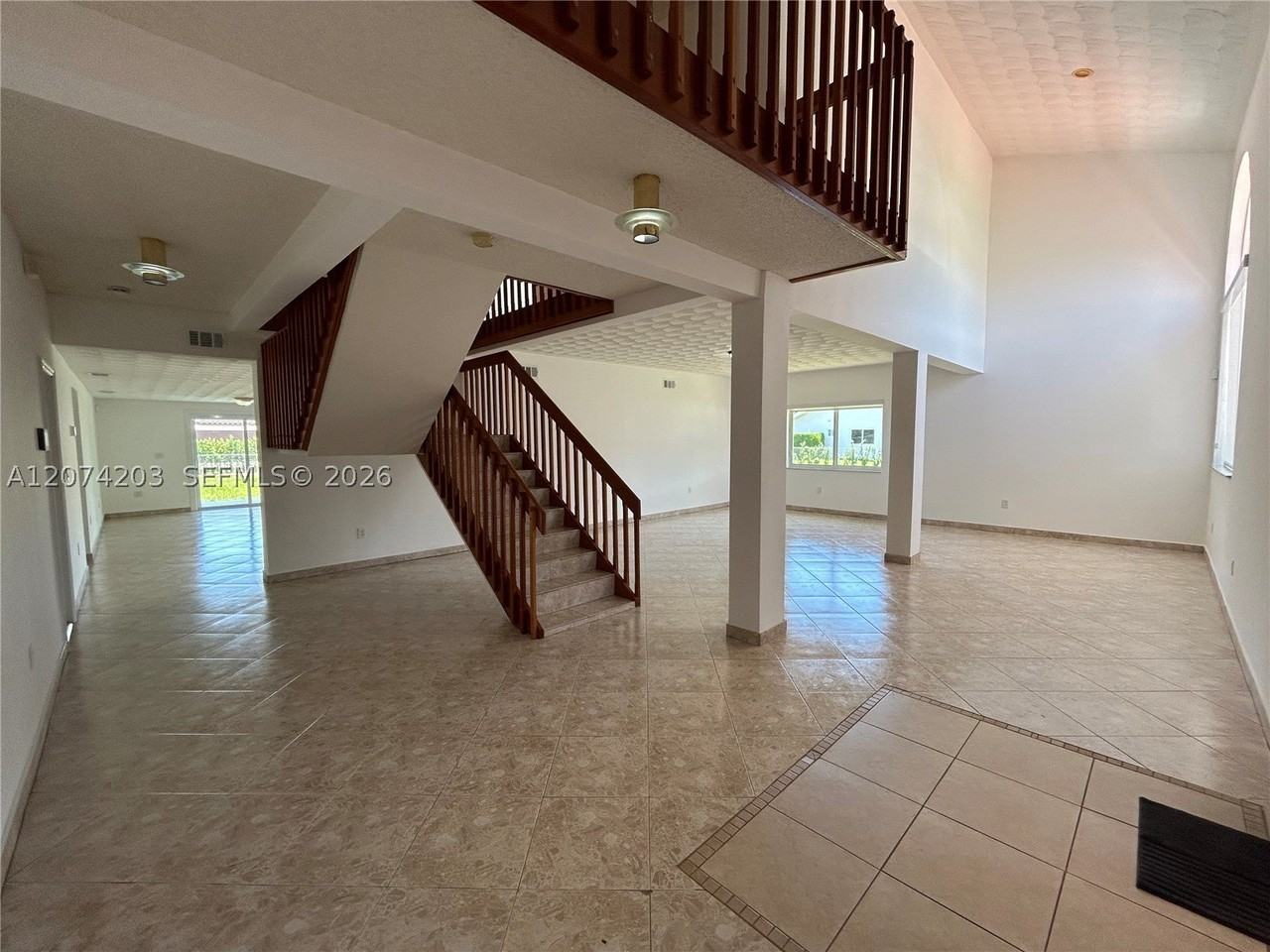 6611 Sw 99th Ave - Photo 4 of 50