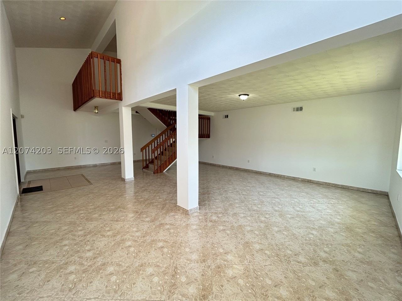 6611 Sw 99th Ave - Photo 5 of 50
