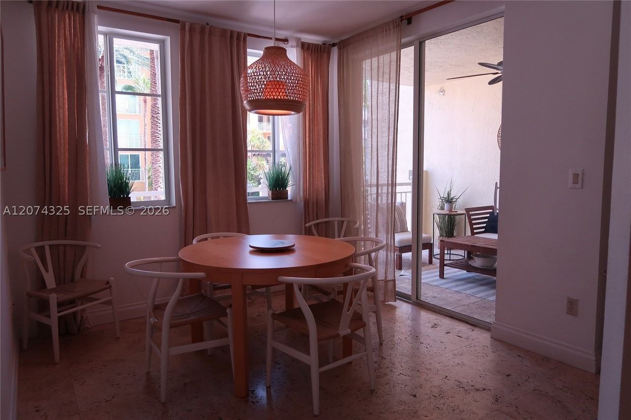 125 Jefferson Ave #115 - Photo 5 of 21