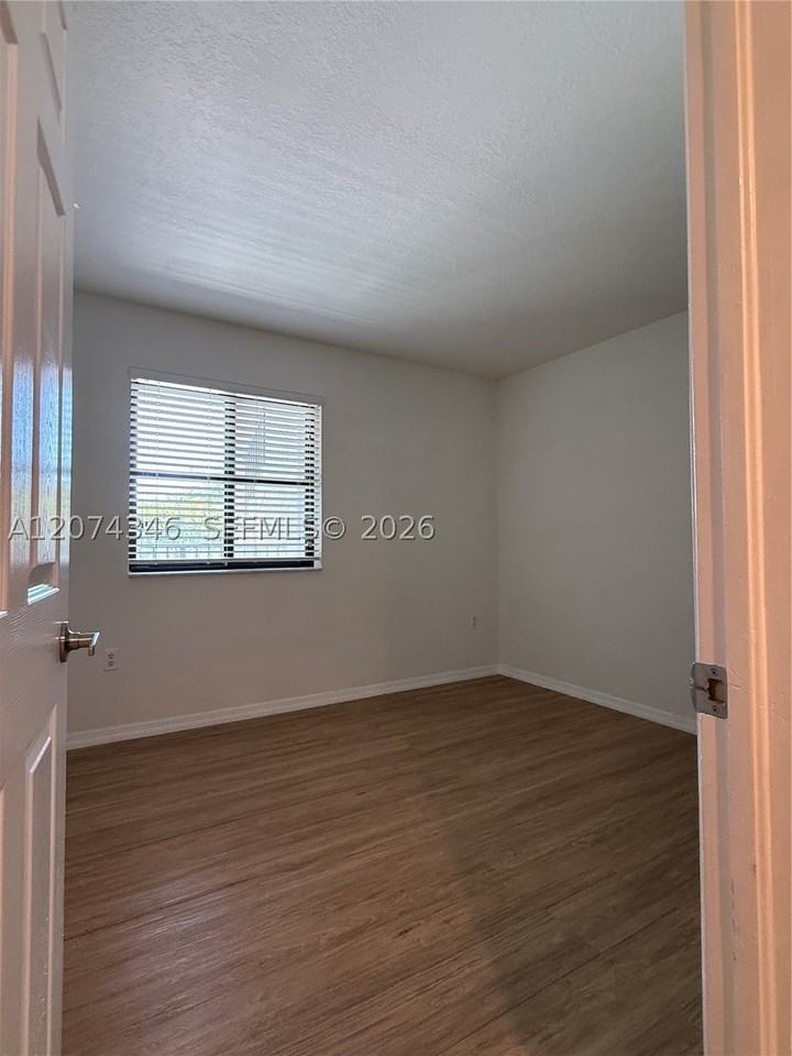22731 Sw 88th Pl #205 - Photo 4 of 12