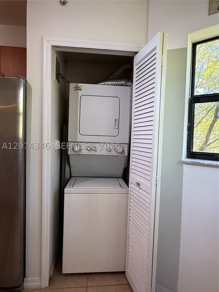 22731 Sw 88th Pl #205 - Photo 6 of 12