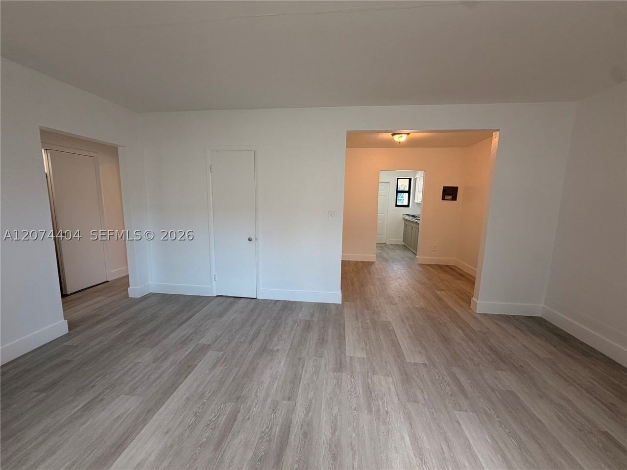 811 81st St #2 - Photo 2 of 12