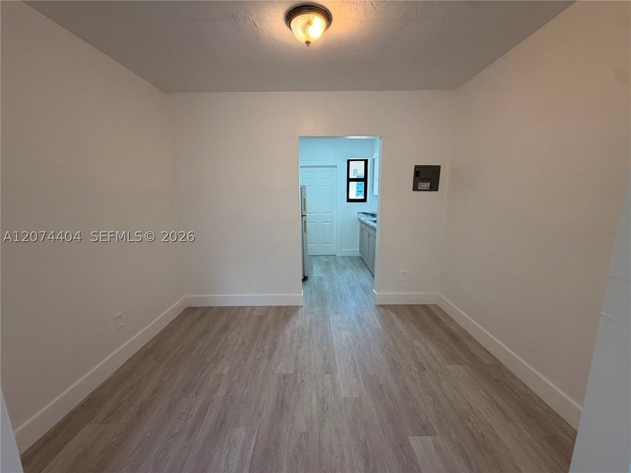 811 81st St #2 - Photo 4 of 12
