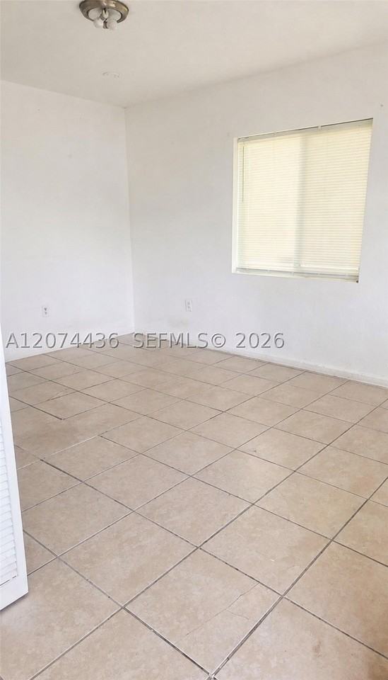 301 Nw 84th St #301 - Photo 4 of 9