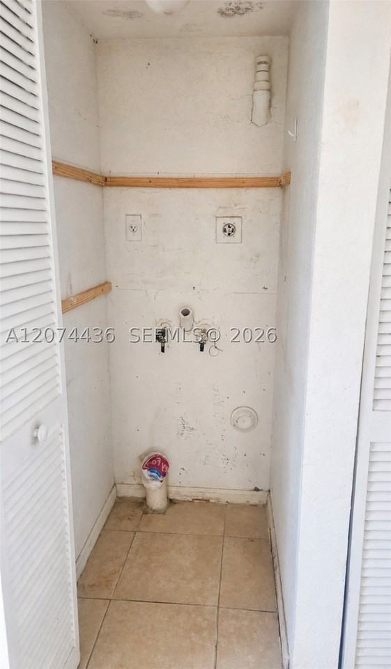 301 Nw 84th St #301 - Photo 7 of 9