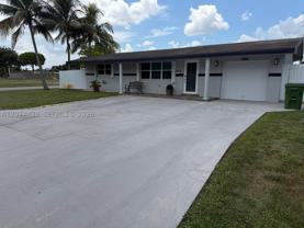 1000 N 76th Ter - Photo 1 of 1