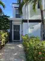 featured image of 12400 Nw 11th Ln #2101
