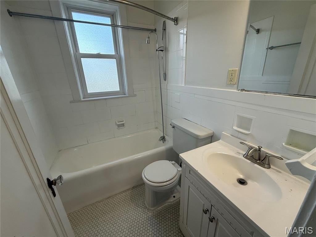 3954 Dover Pl - Photo 6 of 11