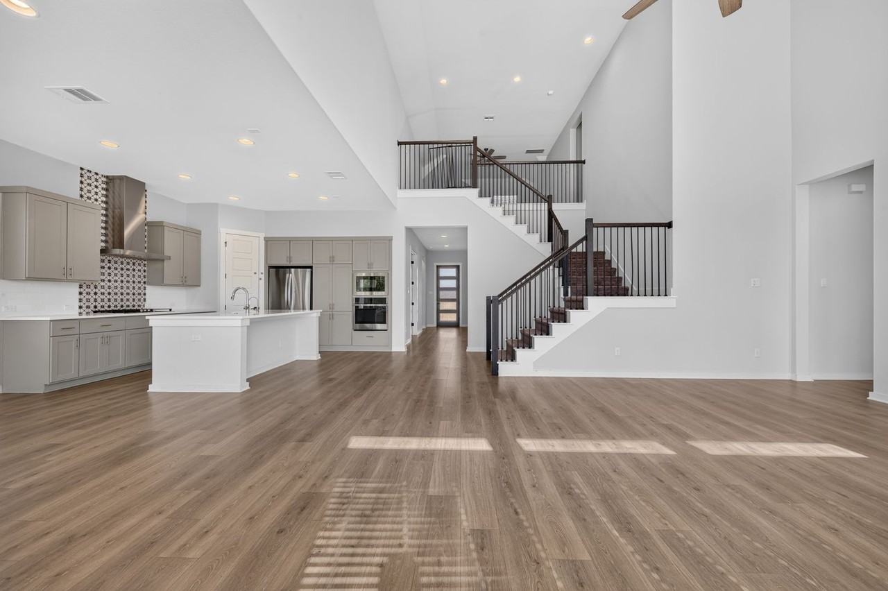 1330 Stone Manor Trl - Photo 4 of 27
