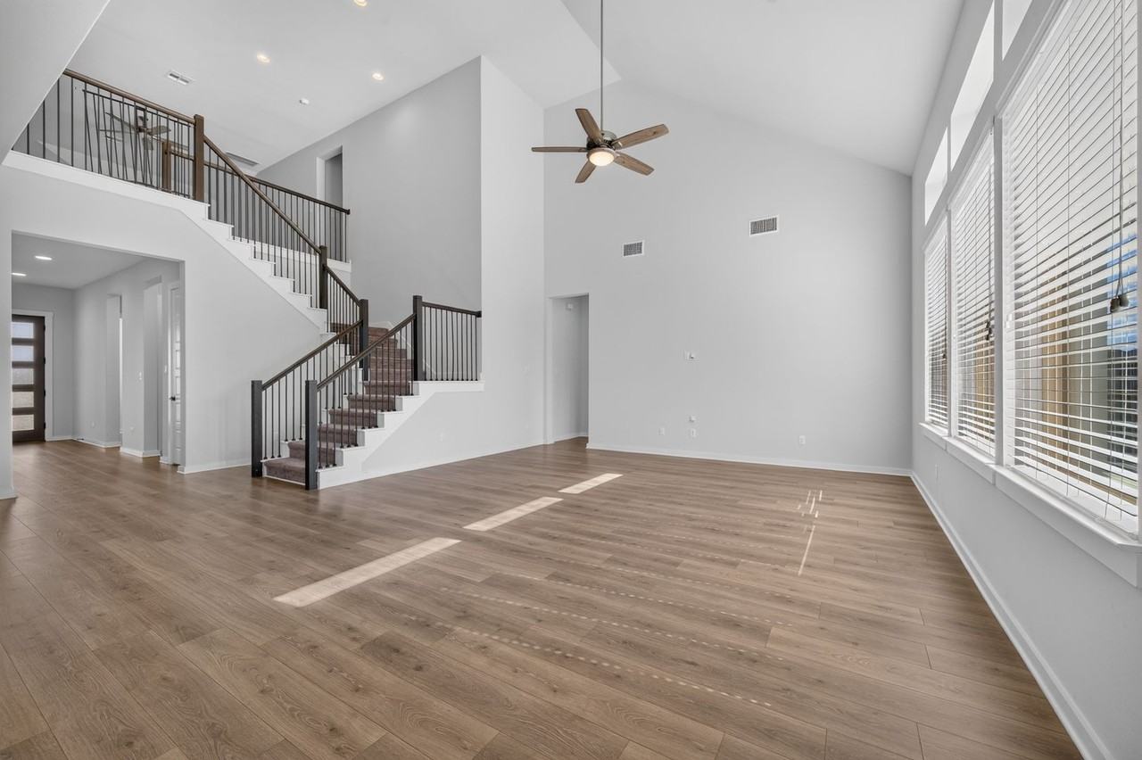 1330 Stone Manor Trl - Photo 5 of 27