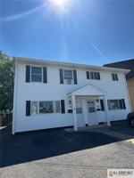 featured image of 11 Hyde Ave