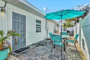featured image of 2084 Grove St #B
