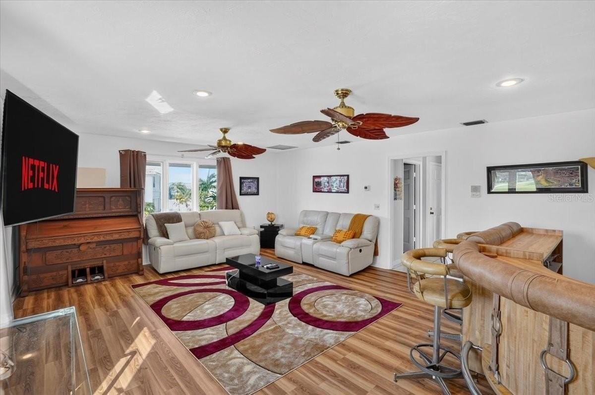 2407 Palma Sola Blvd - Photo 4 of 50