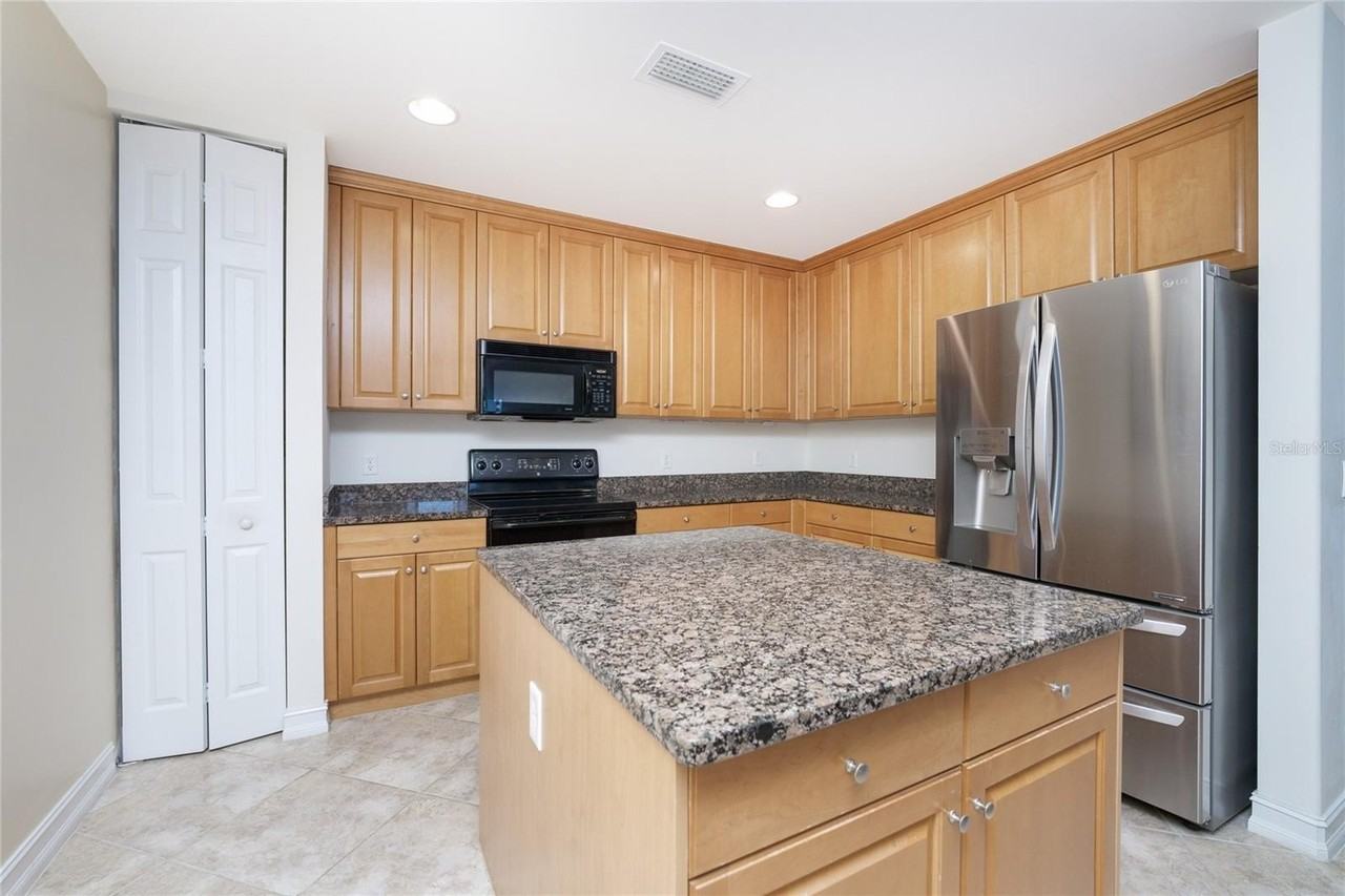 85 Vivante Blvd #8524 - Photo 5 of 35