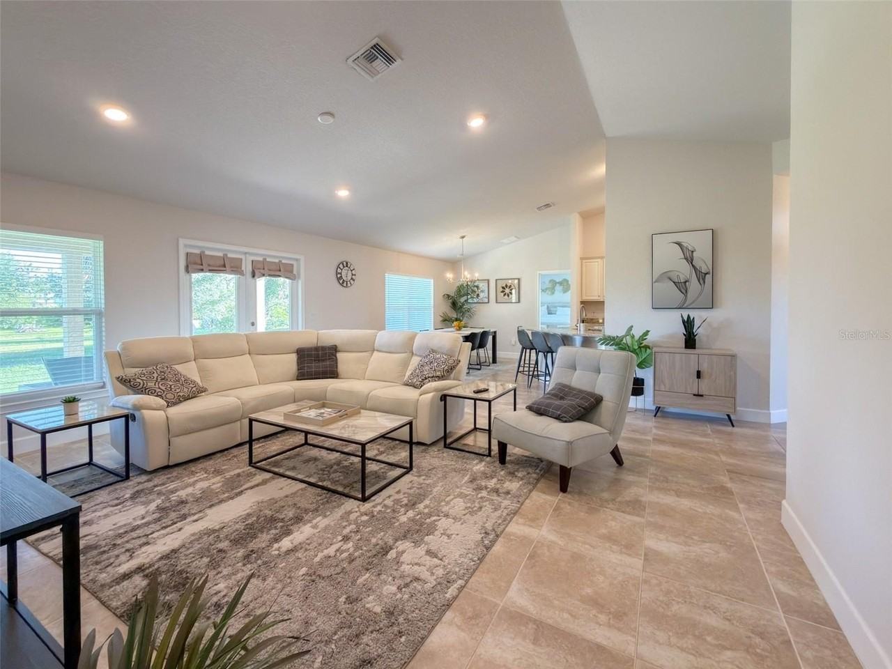 249 Rotonda Blvd W - Photo 2 of 19