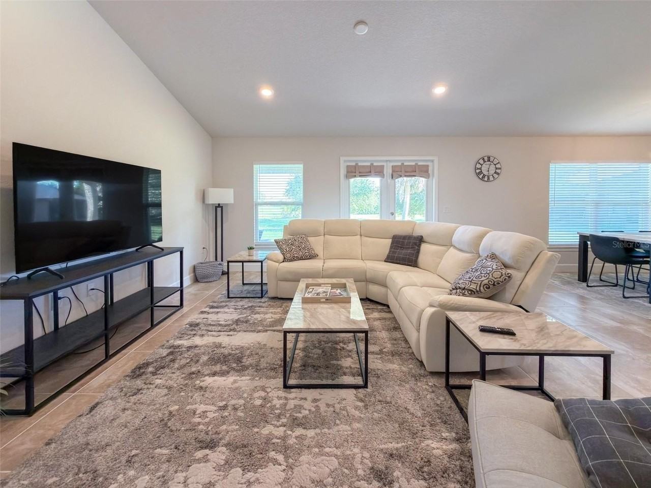 249 Rotonda Blvd W - Photo 3 of 19