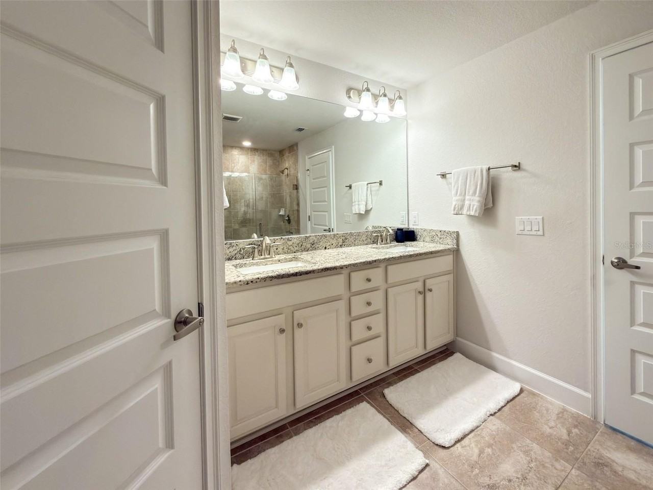 249 Rotonda Blvd W - Photo 5 of 19