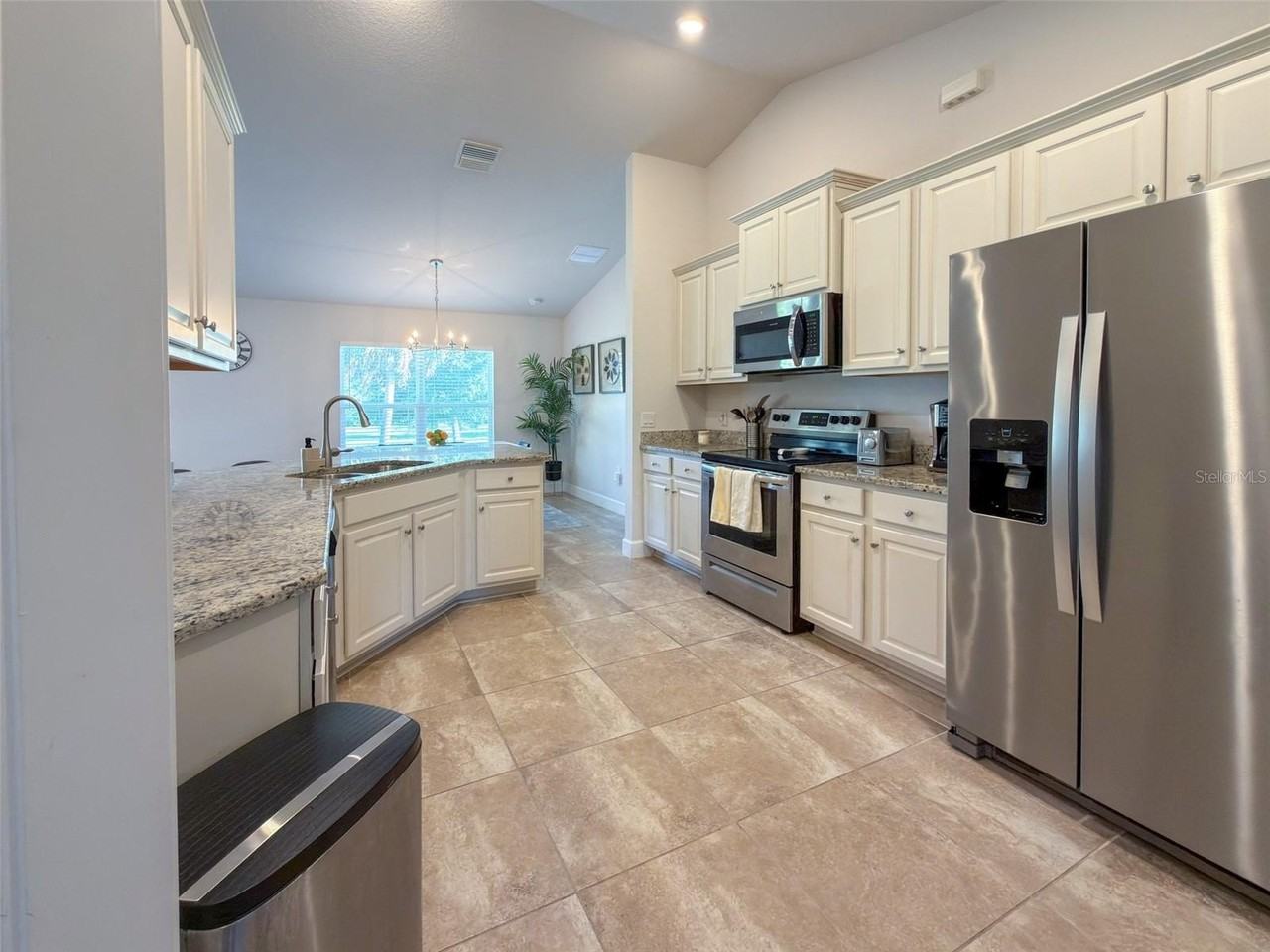 249 Rotonda Blvd W - Photo 6 of 19