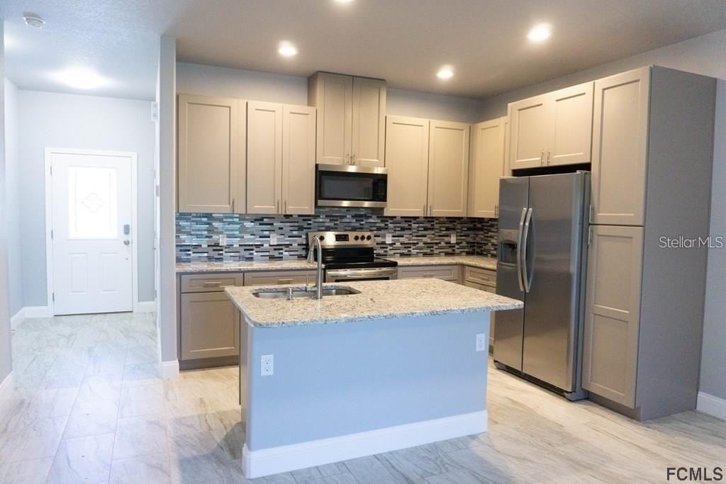 59 Fanshawe Ln #B - Photo 4 of 16