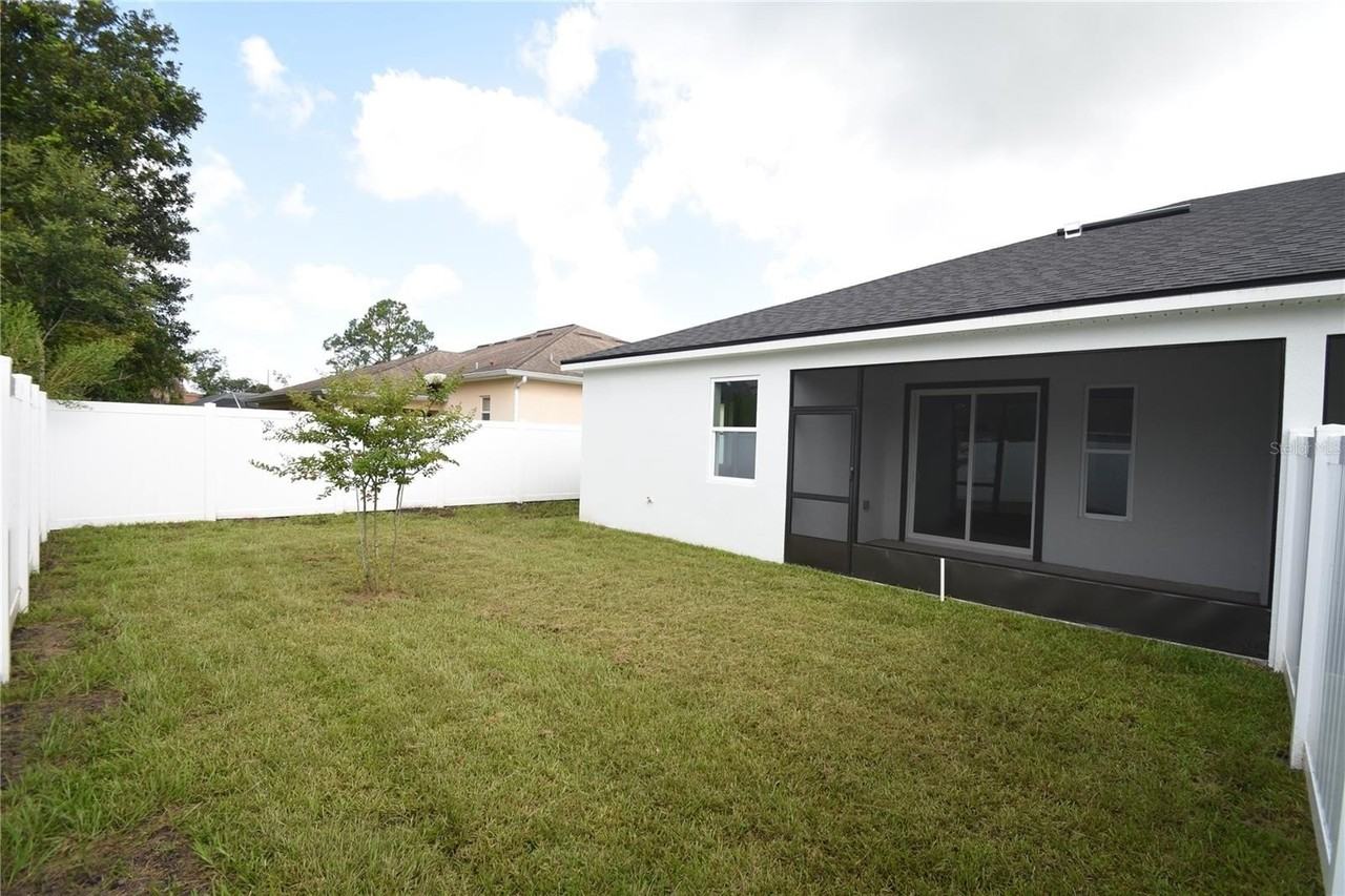 18 Wood Amber Ln #B - Photo 2 of 29