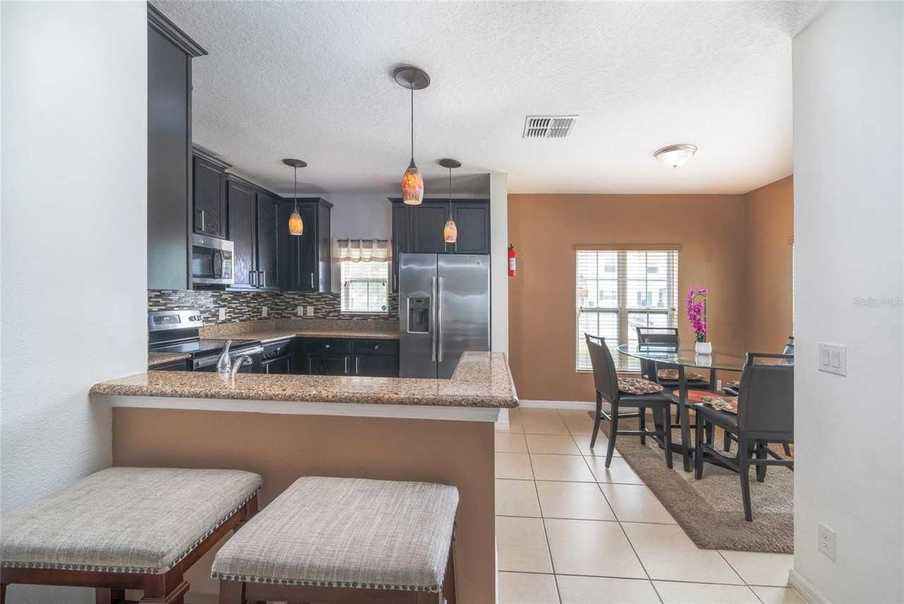 212 Primrose Dr - Photo 6 of 21