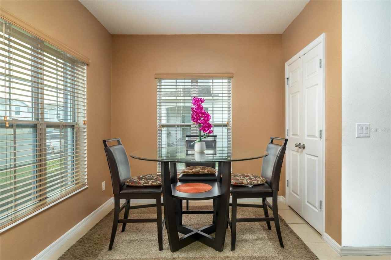 212 Primrose Dr - Photo 7 of 21
