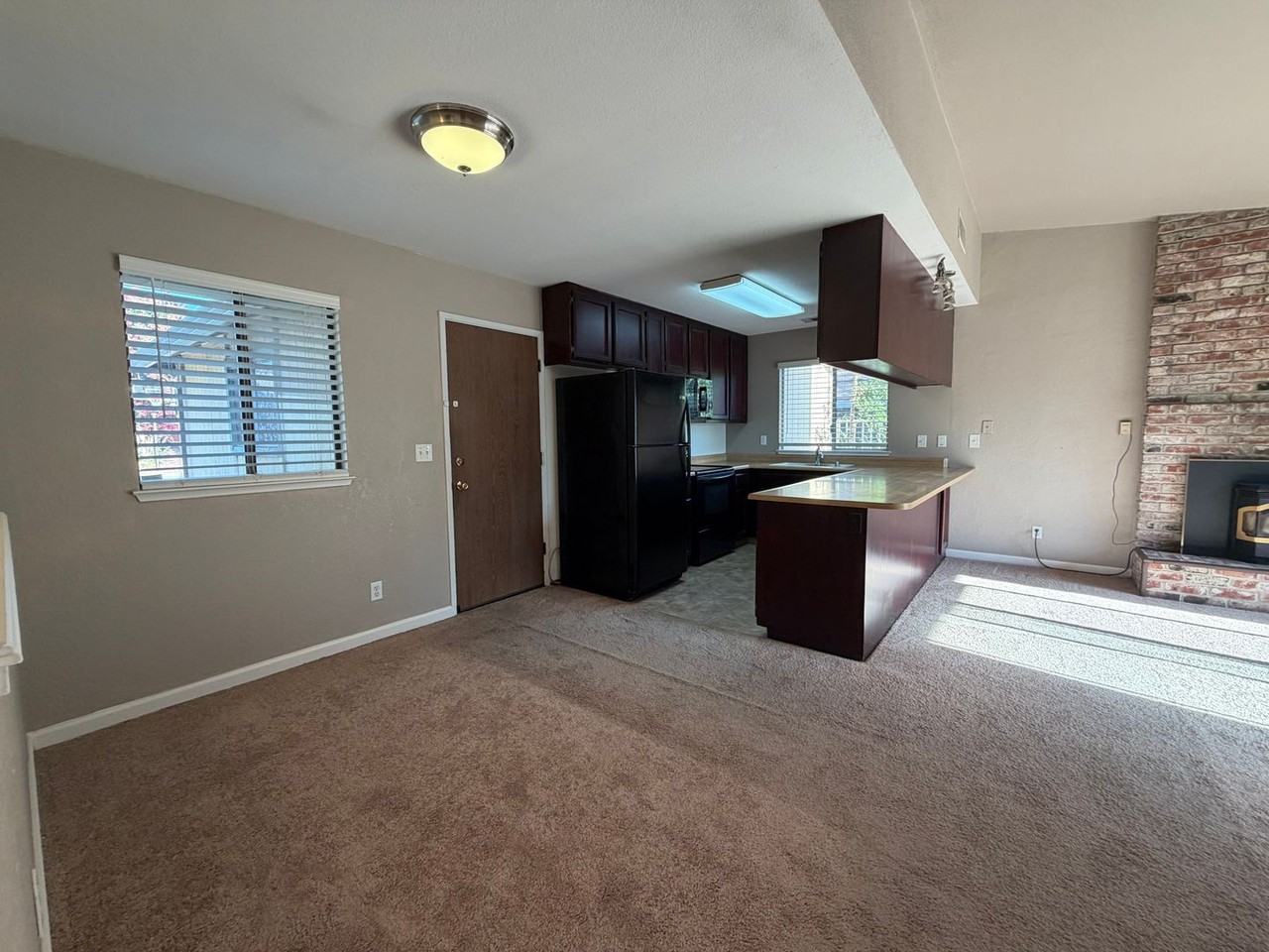 7724 Woodchuck Way - Photo 5 of 17