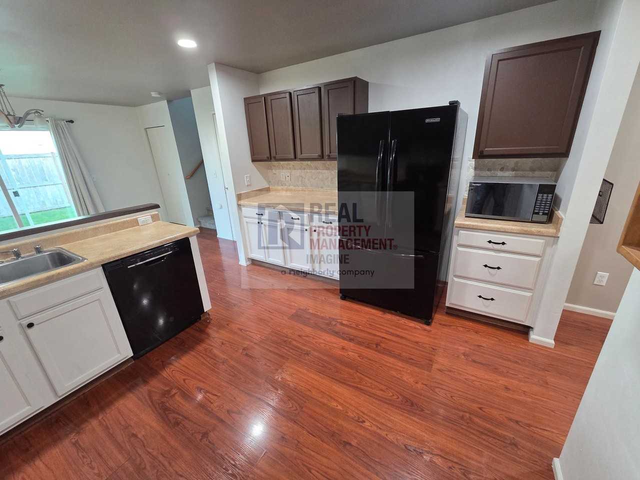 9978 Dragt St Se - Photo 7 of 23
