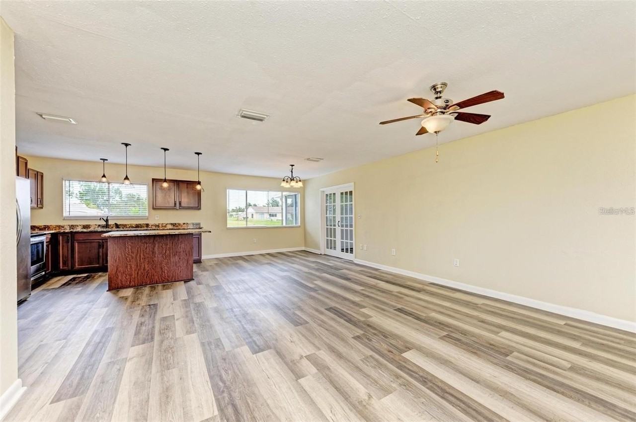 7120 Elyton Dr - Photo 3 of 30