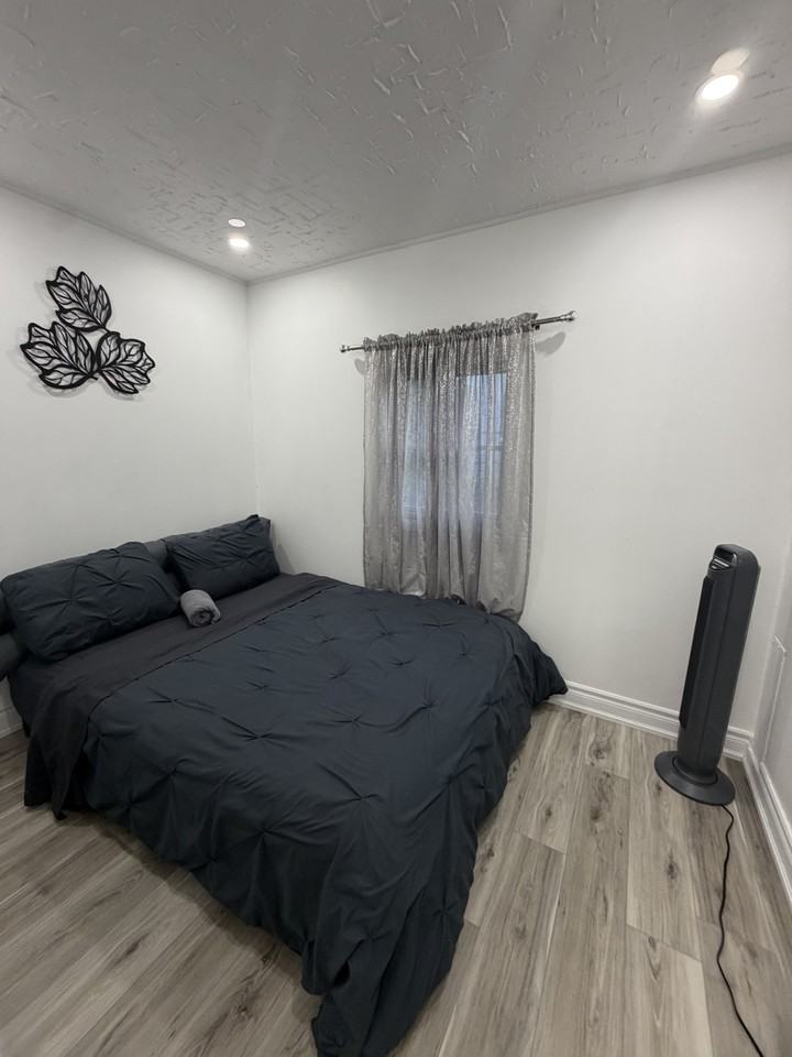 761 Innisfil Beach Road - Photo 6 of 12