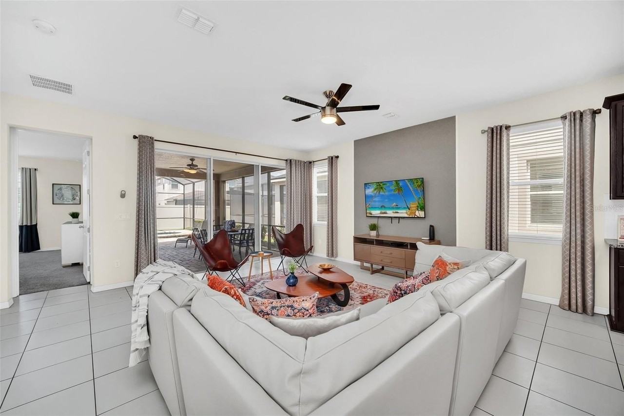 9009 Egret Mills Ter - Photo 4 of 50
