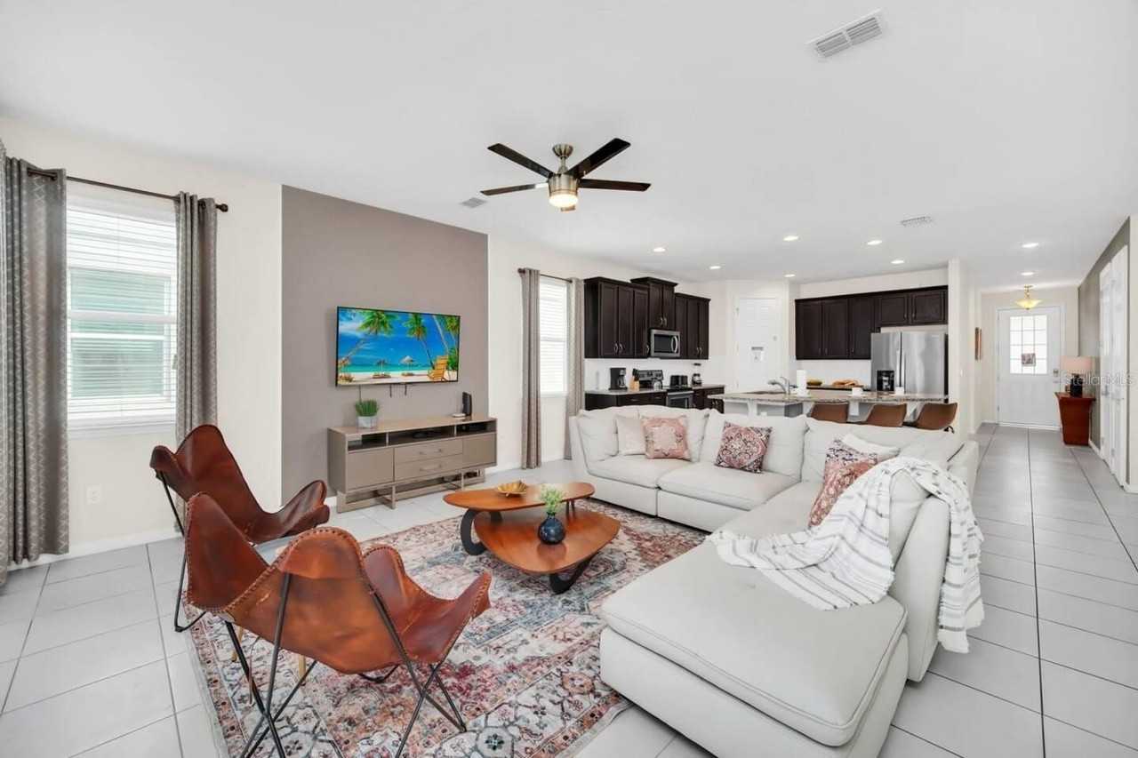 9009 Egret Mills Ter - Photo 5 of 50