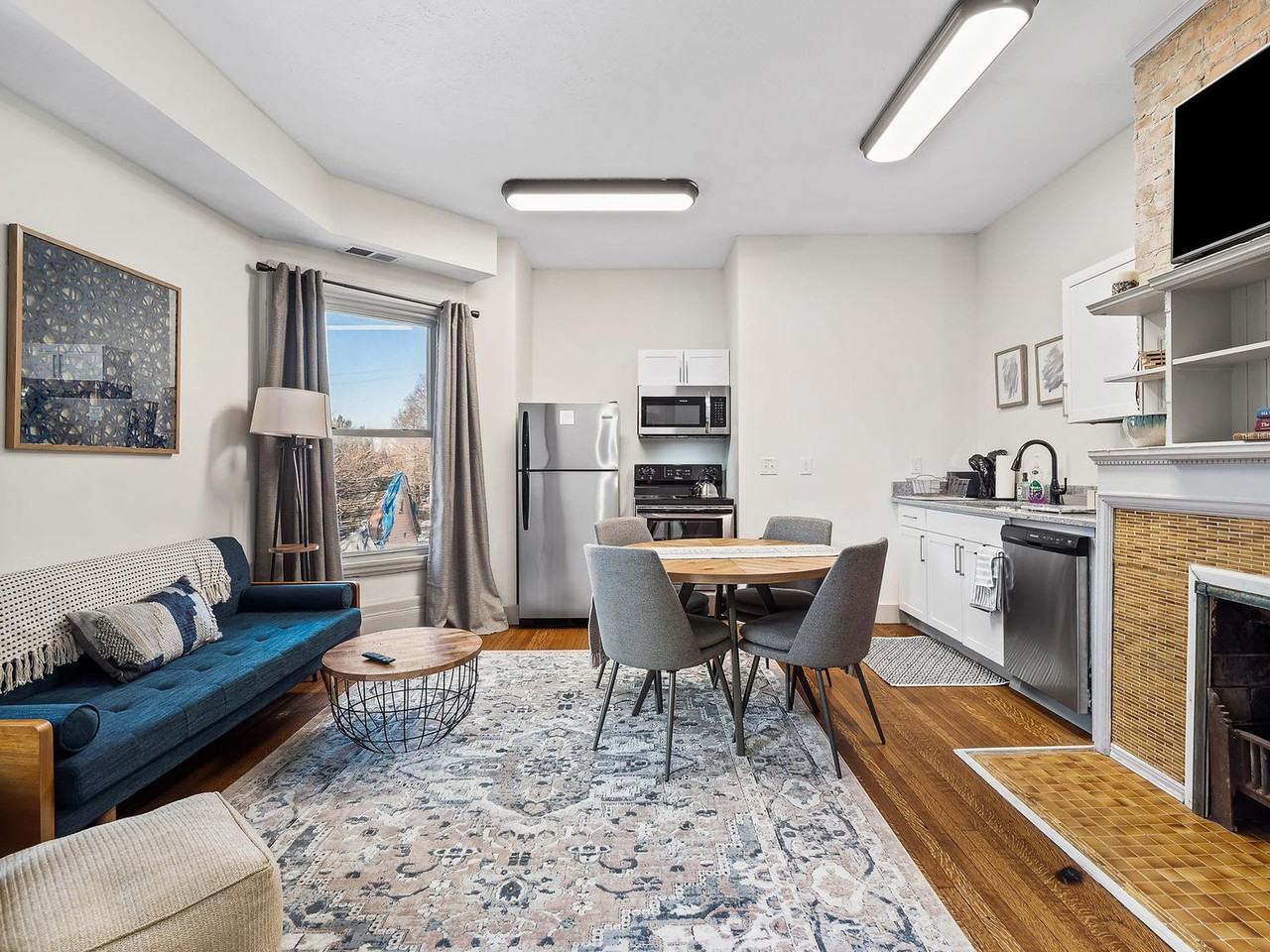 1856 East 89th Street - Photo 3 of 22