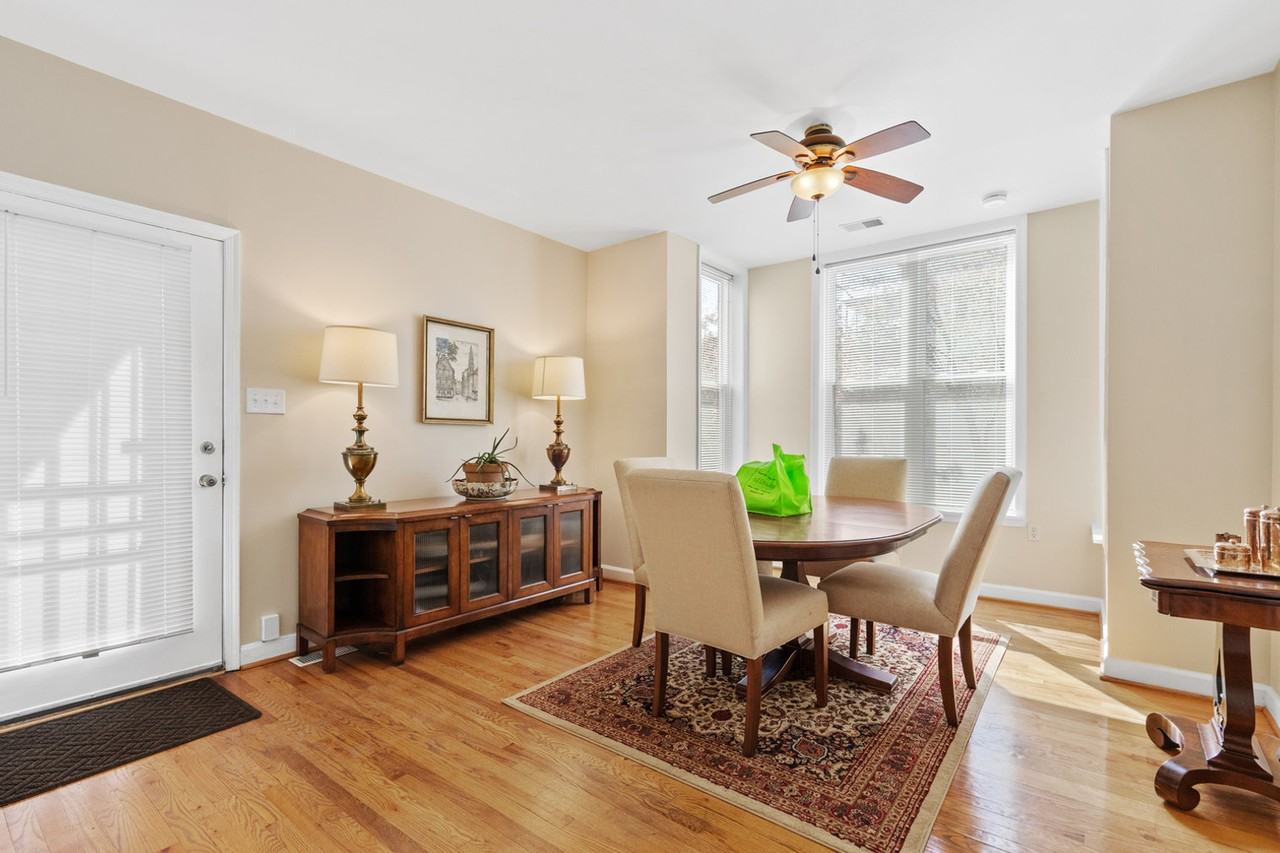 703 8th St Ne #1587657P - Photo 7 of 15
