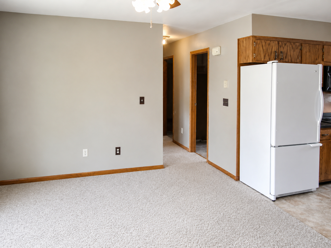 Pleasant Avenue Duplex - Photo 5 of 11