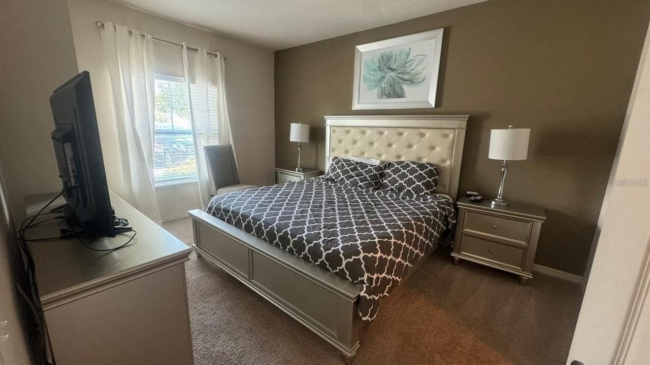 8909 Shine Dr #1 - Photo 5 of 11