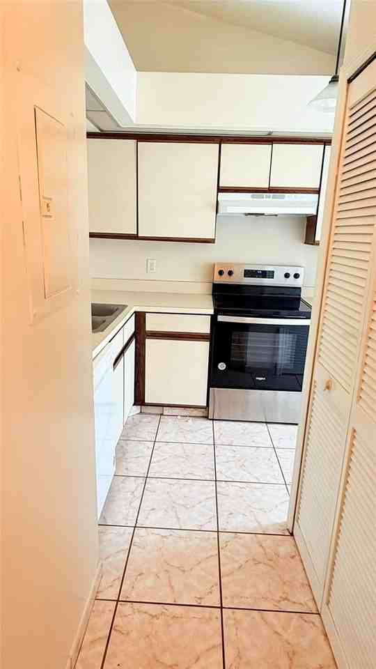 3104 Landsend Ct - Photo 7 of 23